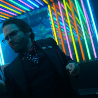 BecomingKarlLagerfeld Stills R709 240603 1.1.2 scaled 1